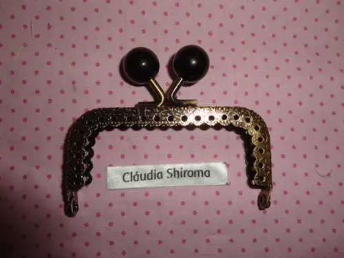 Fecho da vovó quadrado bolinha colorida preto
