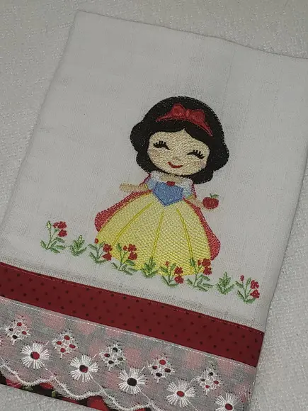 Fralda Boca Bordada Personalizada