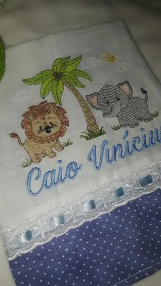 Fralda Boca Bordada Personalizada