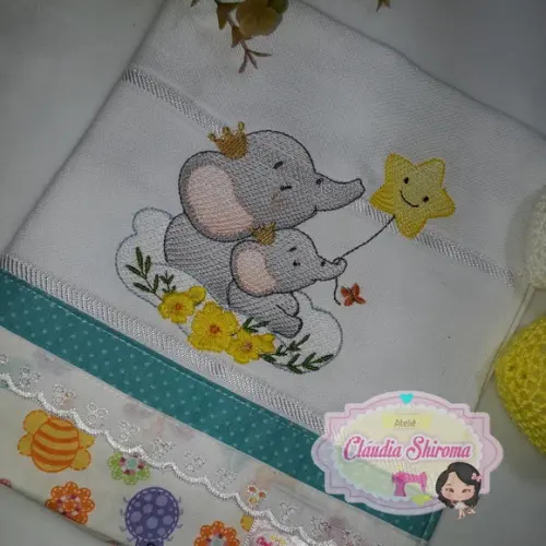 Fralda bordada personalizada