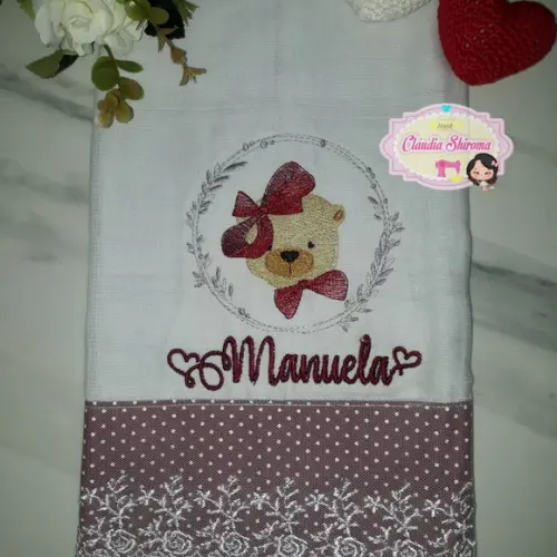 Fralda ombro bordada personalizada