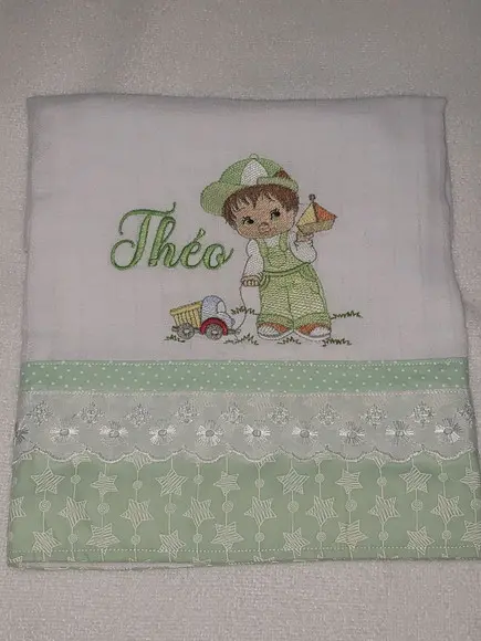 Fralda Passeio Bordada Personalizada