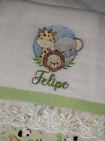 Fralda Passeio Bordada Personalizada