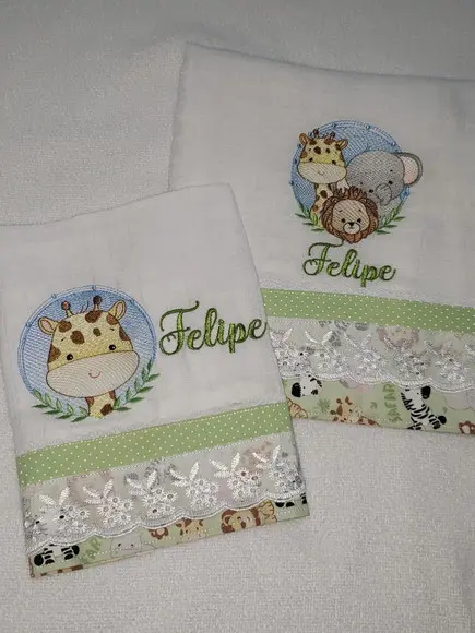 Kit 2 Fraldas Bordadas