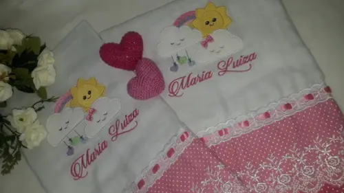 Kit 2 Fraldas Bordadas