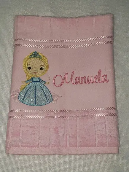 Kit 2 Toalhas Escolar Infantil Personalizada