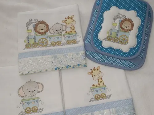 Kit 3 Fraldas + Capa de Caderneta