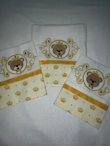 Kit 3 Fraldas Bordadas