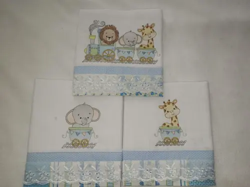 Kit 3 Fraldas de Boca Bordada