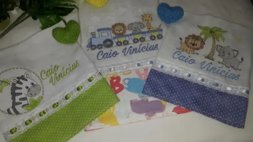 Kit 3 Fraldas de Boca Bordada