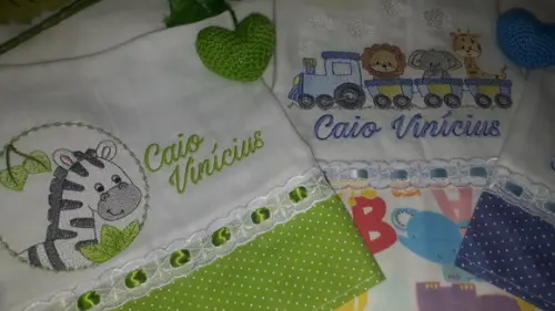 Kit 3 Fraldas de Boca Bordada