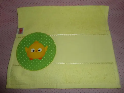 Kit babador Pintinho com toalha de boca