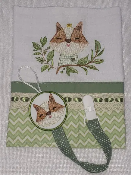 Kit Fralda de Boca e Prendedor de Chupetas