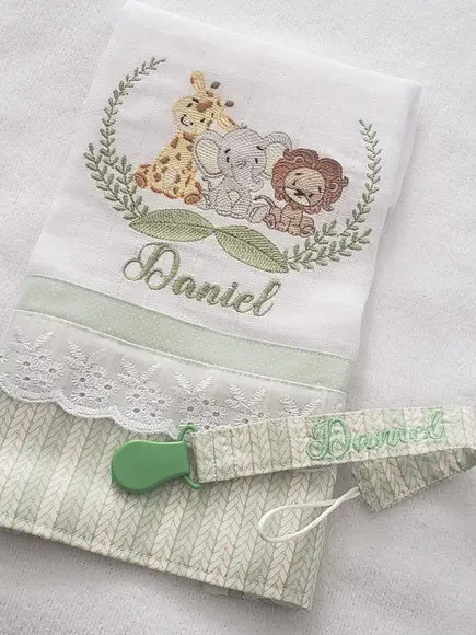 Kit Fralda de Boca e Prendedor de Chupetas