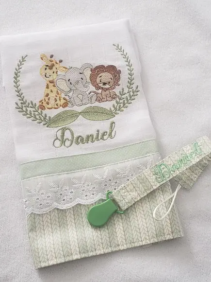 Kit Fralda de Boca e Prendedor de Chupetas