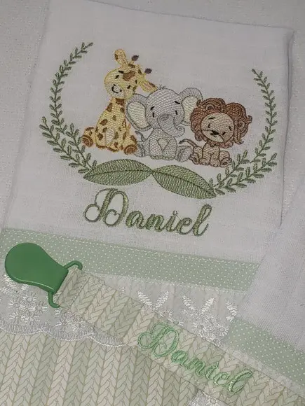 Kit Fralda de Boca e Prendedor de Chupetas