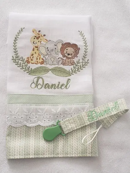 Kit Fralda de Boca e Prendedor de Chupetas