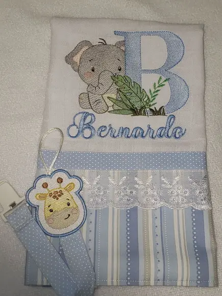 Kit Fralda de Boca e Prendedor de Chupetas