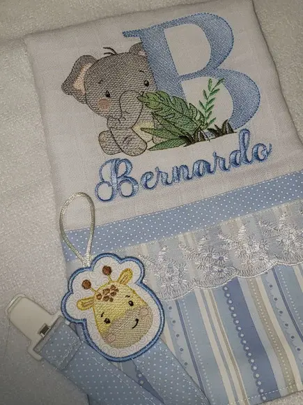Kit Fralda de Boca e Prendedor de Chupetas
