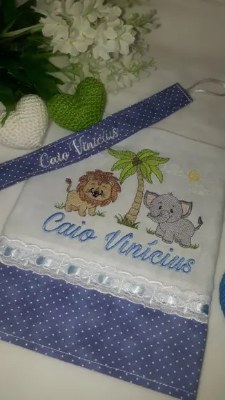 Kit Fralda de Boca e Prendedor de Chupetas