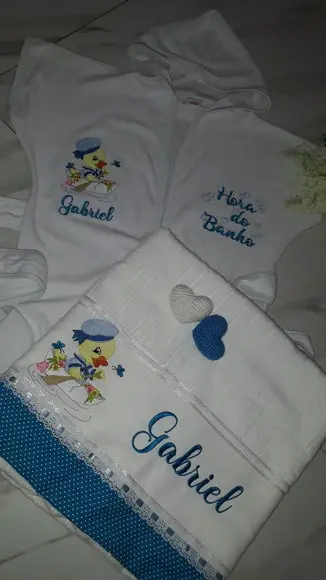 Kit Roupão de Bebê e Toalha de Banho Personalizado