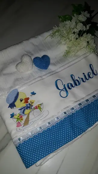 Kit Roupão de Bebê e Toalha de Banho Personalizado