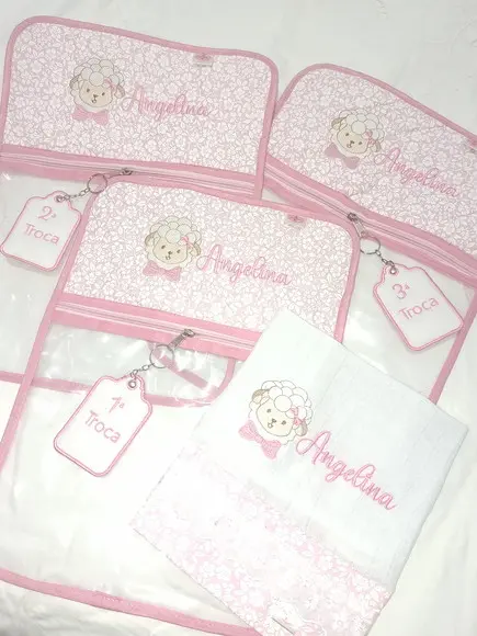 Kit Saquinho de Troca de Roupa Maternidade e Toalha de Boca