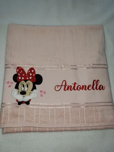 Kit Toalha de Banho e Saquinho Roupa Suja