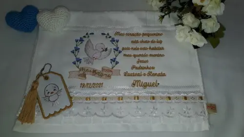 Kit Toalha de Batizado e Chaveiro