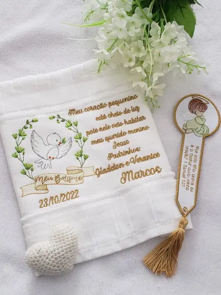 Kit Toalha de Batizado e Marcador de Páginas