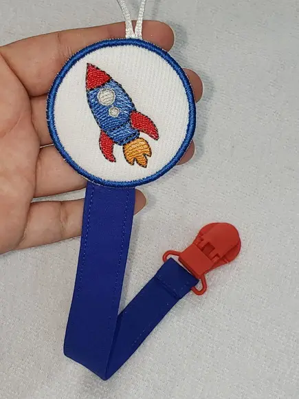Prendedor de Chupeta Bordado