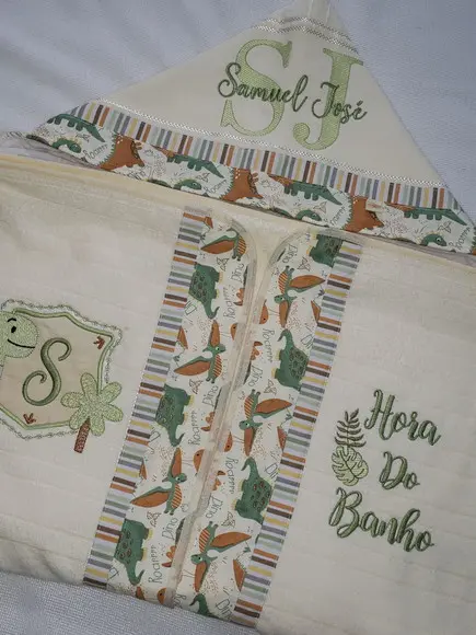 Tolha com Capuz Infantil Personalizada