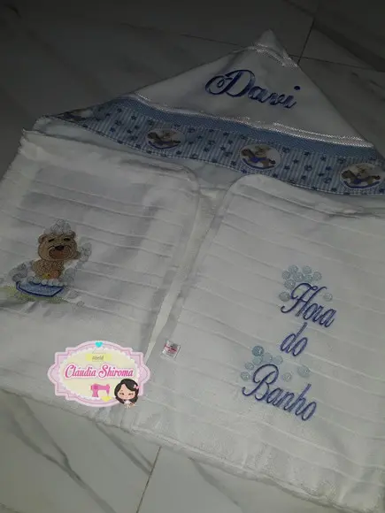 Tolha com Capuz Infantil Personalizada
