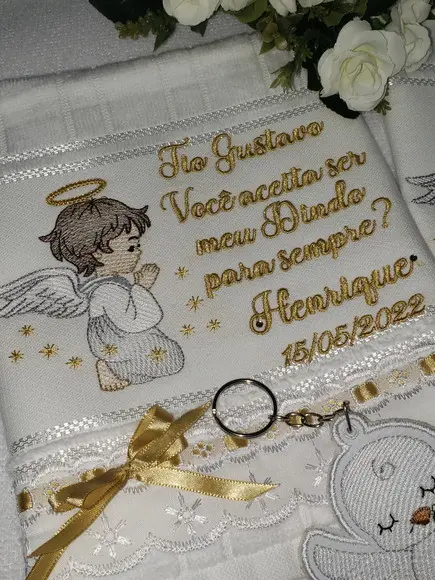 Tolha Convite Padrinhos + 2 Chaveiros