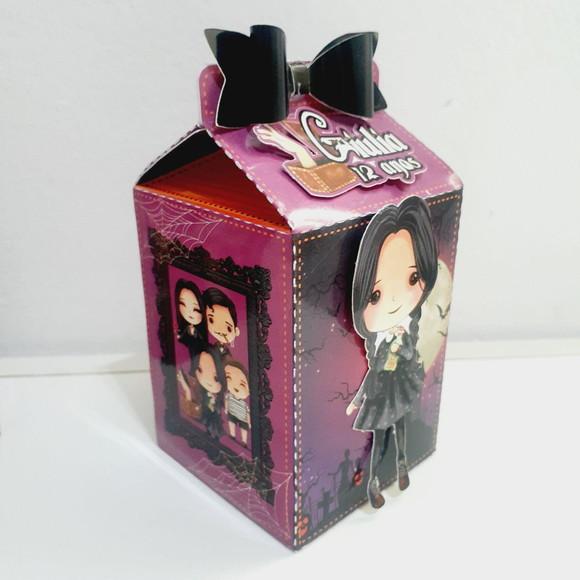 Caixa Milk - Familia Addams - Wandinha
