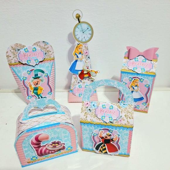 Kit Alice no País das Maravilhas - 50 Itens