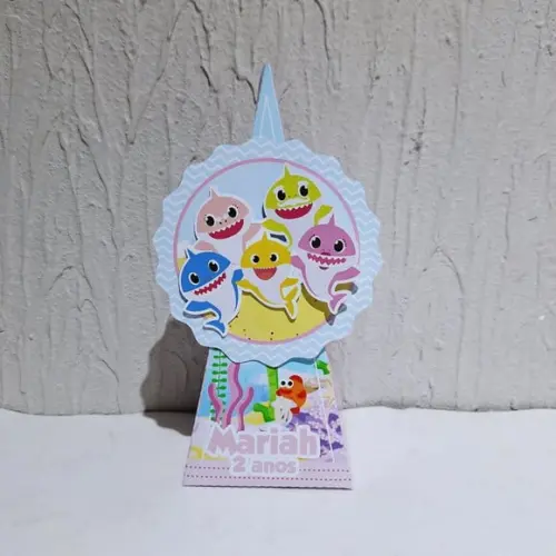 Caixa Pirâmide - Baby Shark Candy