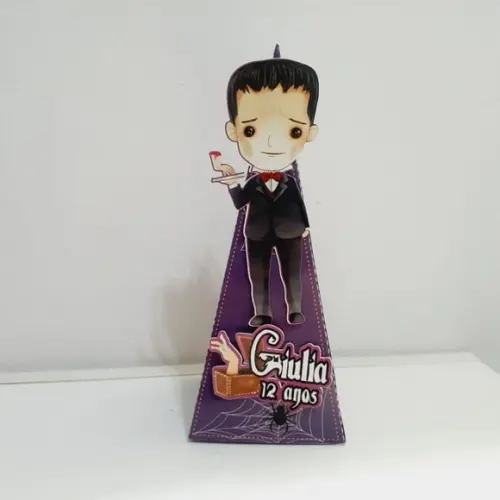 Caixa Piramide - Familia Addams - Wandinha