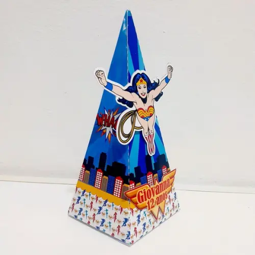 Caixa Piramide -mulher Maravilha