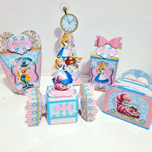 Kit Alice no País das Maravilhas - 50 Itens