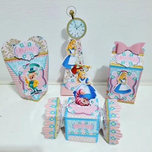Kit Alice no País das Maravilhas - 40 Itens