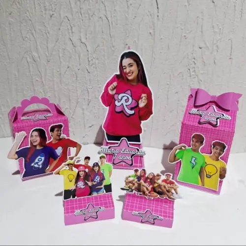 Kit Personalizados - os Rosa - Emily Vick (50 Caixas )