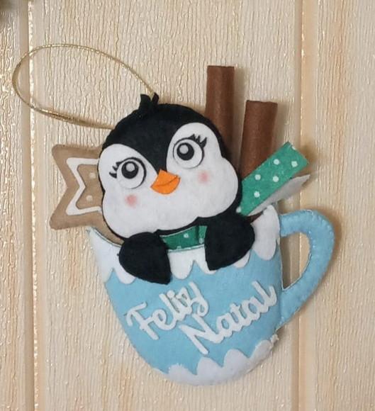 Pinguim Na Xícara - Pingente De Natal Com Recheio