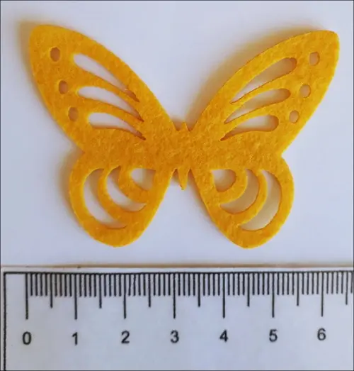 BORBOLETAS VAZADAS 6 CM