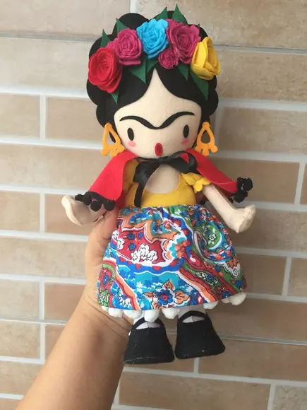 Boneca Frida Kahlo