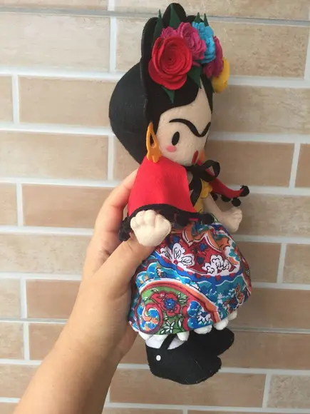Boneca Frida Kahlo