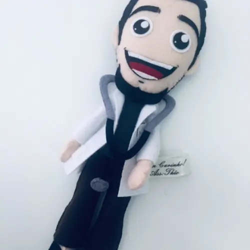 Boneco médico