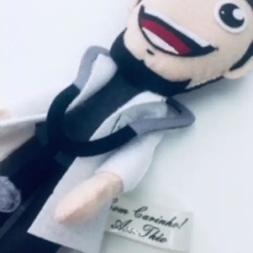 Boneco médico