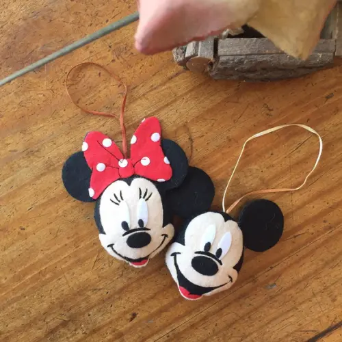 Enfeite de Natal Disney casal 12