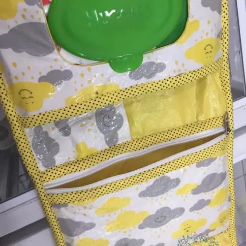 Porta fraldas e lenço